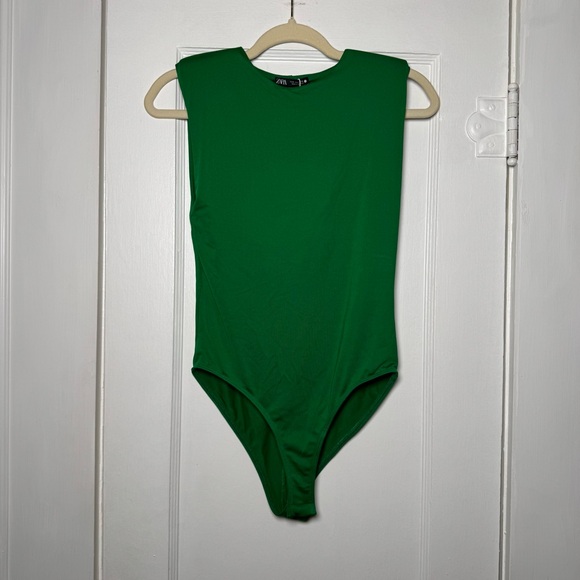 Zara Blogger Fave Spring Padded Shoulder Contour Bodysuit Small NEW - Picture 4 of 16